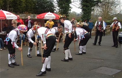 Click here to see how the cloning brush tidied the original up a bit